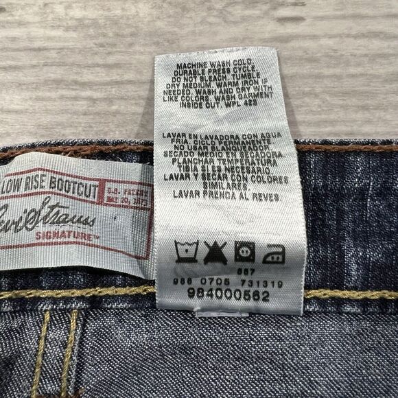 VTG Y2K LEVIS Blue Jeans Women's Misses 10 Medium Low Rise Bootcut 34X30.5 - Picture 3 of 11